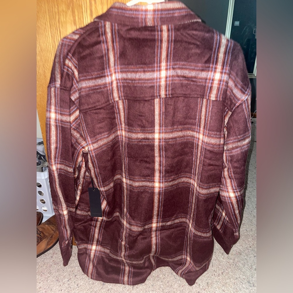 Shacket - Picture 2 of 2